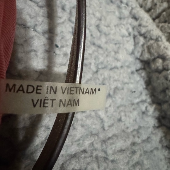 Coach Poppy Pink/Heart Printed Wristlet  EUC (dust bag included) - Picture 4 of 7